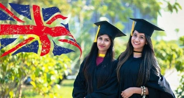 Higher Education in England: Guide to Applications, Costs and Scholarships